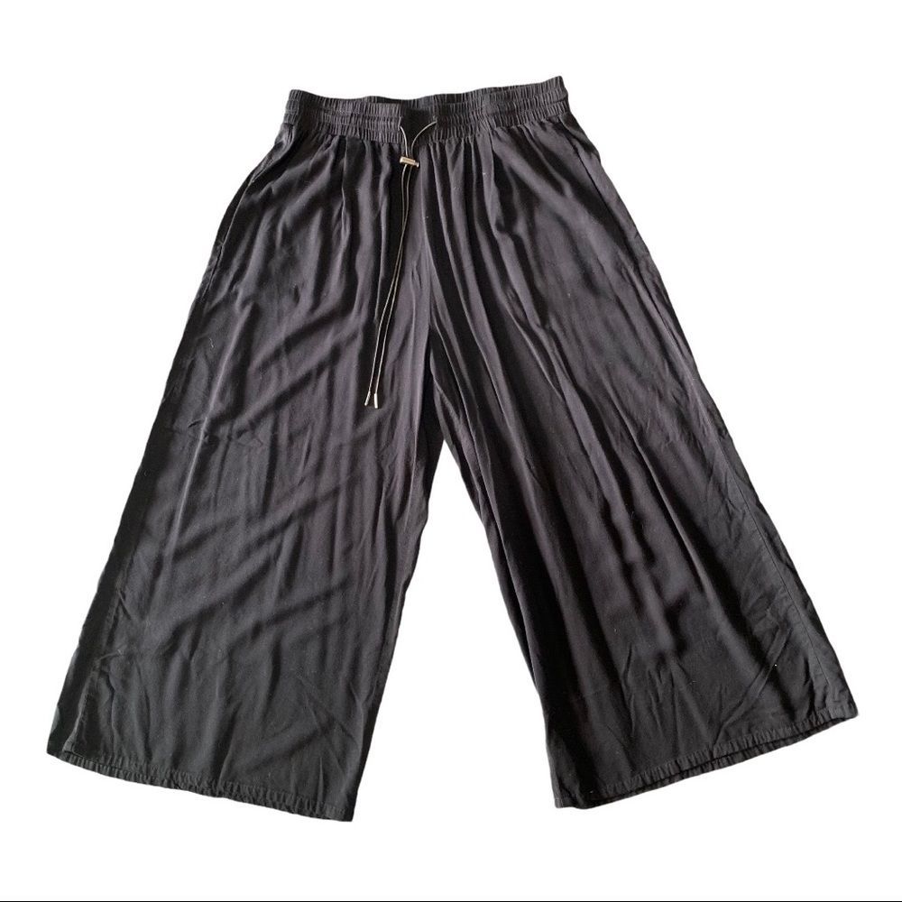 Wide leg cropped pants